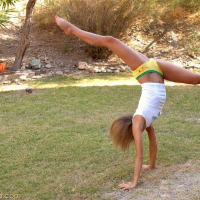 Pictures of Courtney Simpson doing some kinky gymnastics