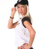 Stop watching pictures and get Natali Blond stripping on your desktop