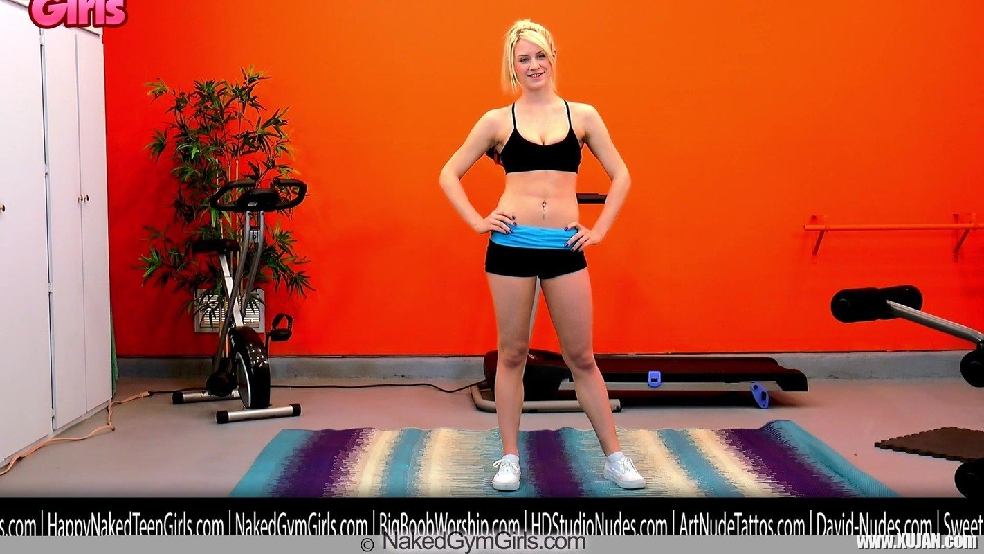Fit Babe Delilah Blue working out naked in the Gym - Photo #1378612