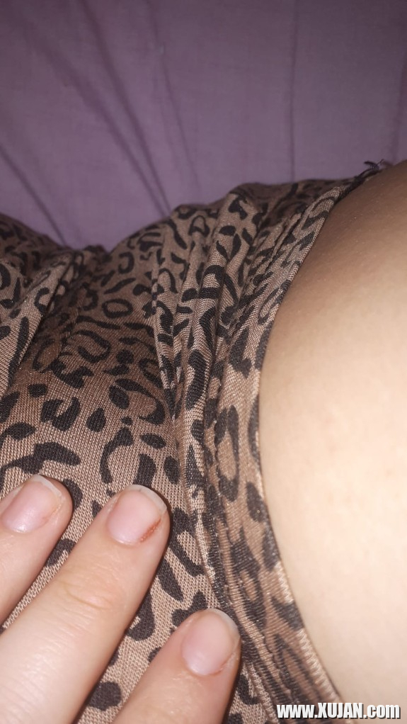 Wife pink wet pussy - Photo #1390963