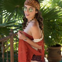 Elena Generi in tropical paradise takes in all off