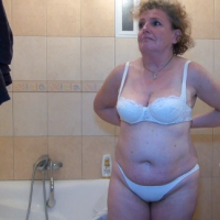 Hairy pussy mature Helene sucks dick