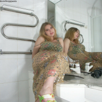 Hot amateur teen with gigantic tits Bunny Love spreads everything wide