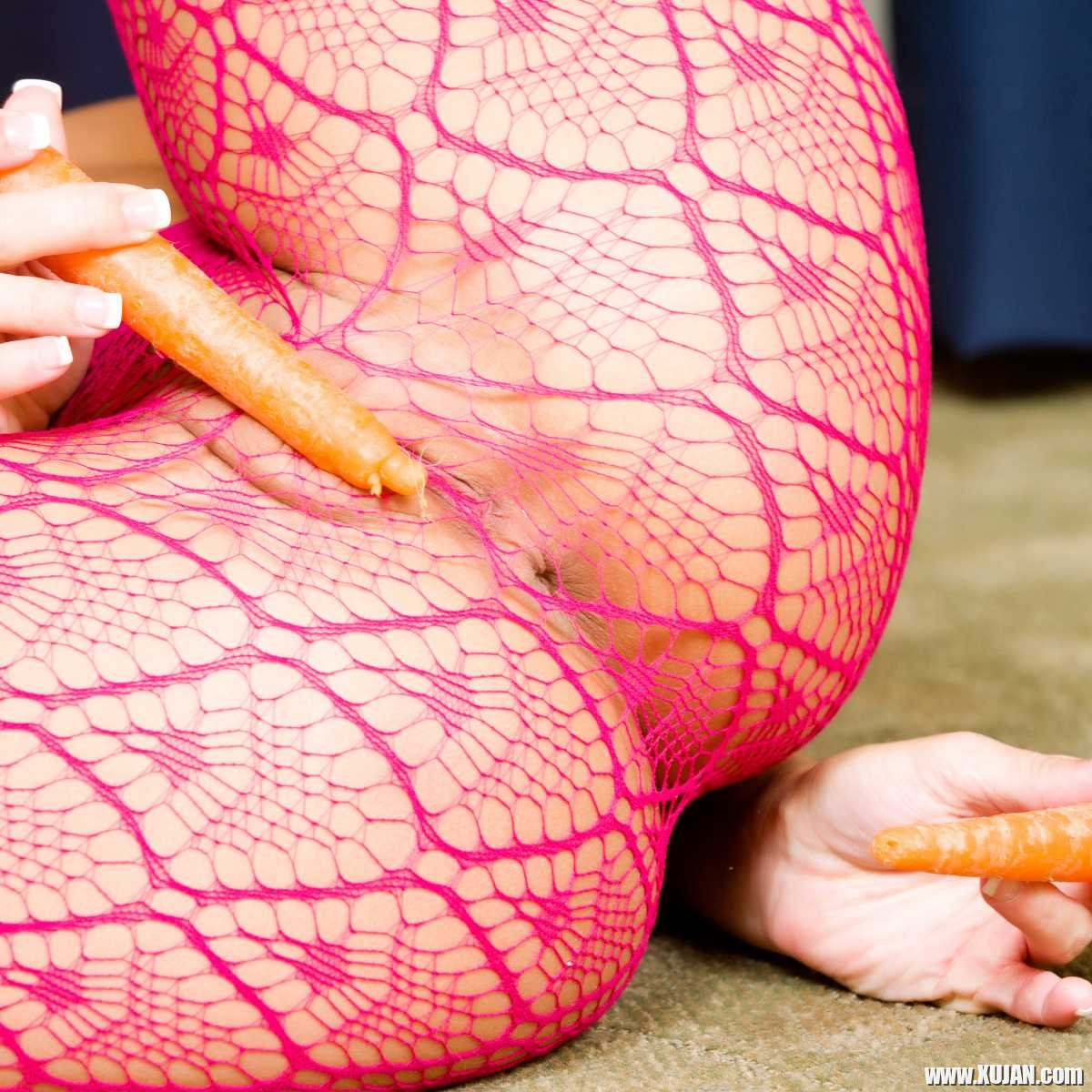 Aaliyah Love Bad Bunny the little carrot fucker - Photo #1395446