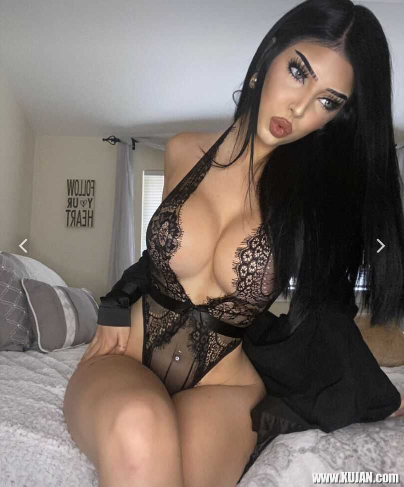 Taylor Nicole Chambers nude - Photo #1407539