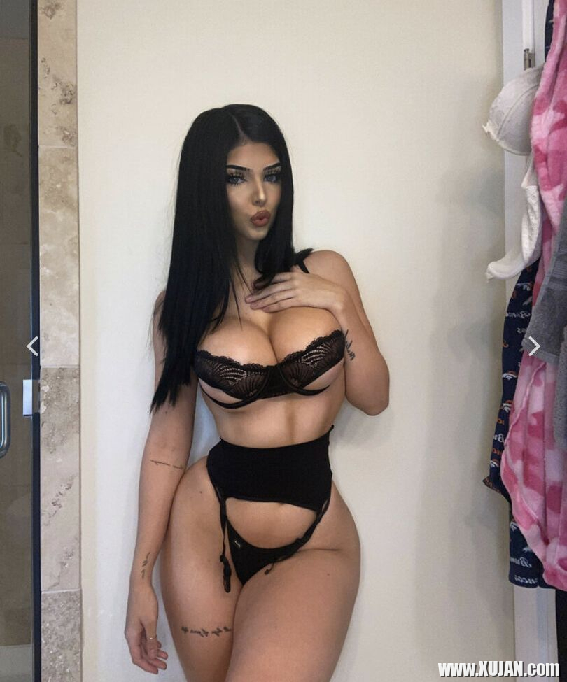 Taylor Nicole Chambers nude - Photo #1407545