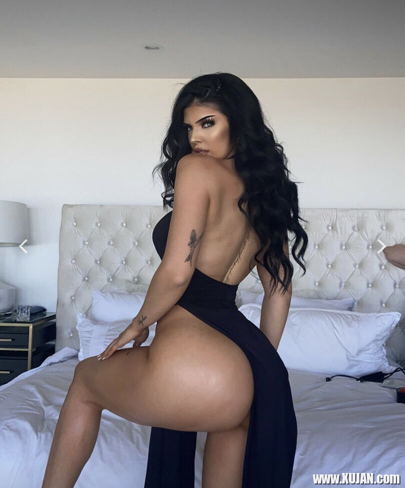 Taylor Nicole Chambers nude - Photo #1407552