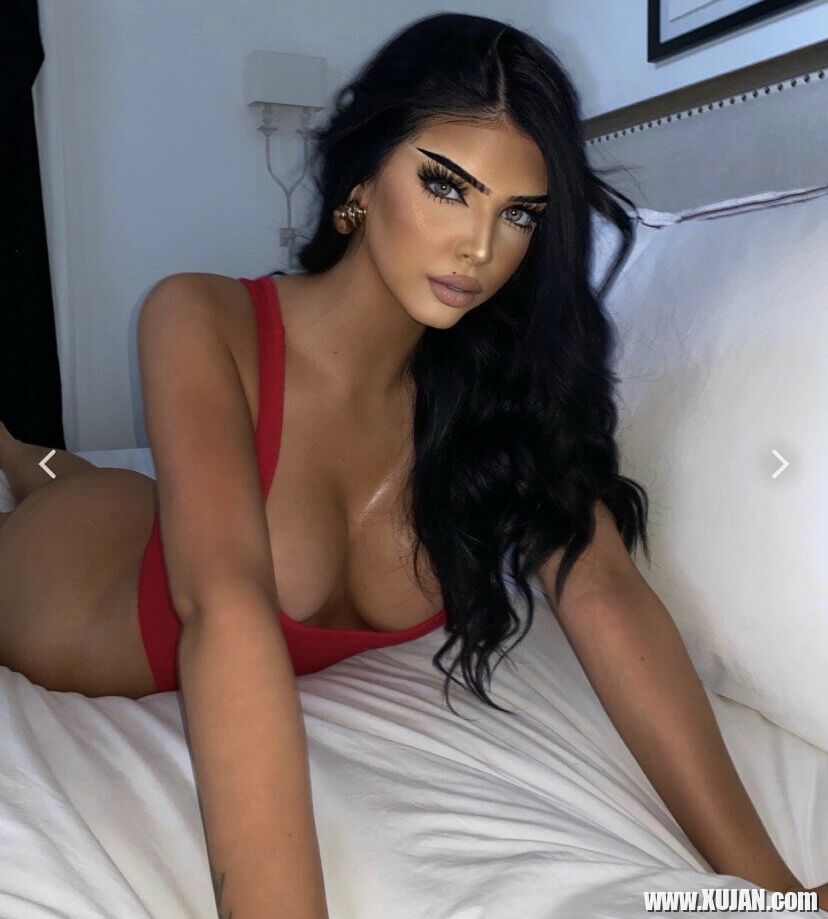 Taylor Nicole Chambers nude - Photo #1407558