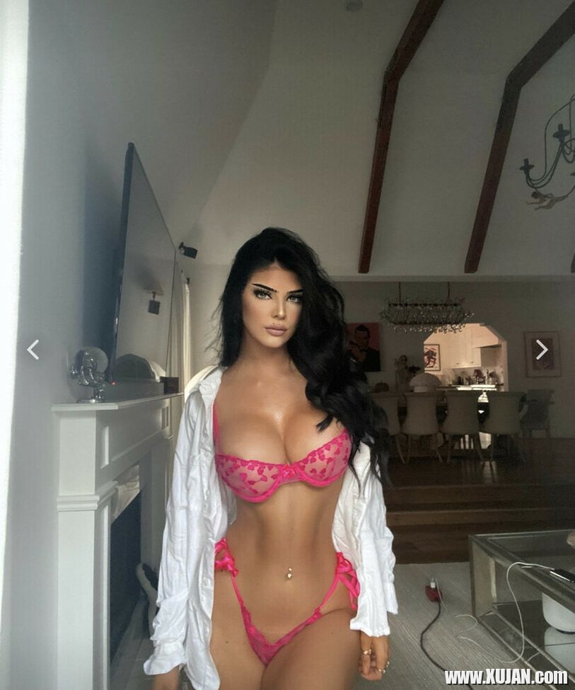 Taylor Nicole Chambers nude - Photo #1407563
