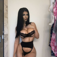 Taylor Nicole Chambers nude