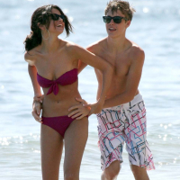 Selena Gomez showing sexy bikini body and making love with boyfriend on beach