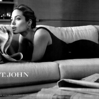 Angelina Jolie exposing her sweet big boobs