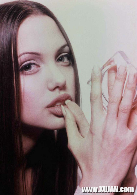 Celebrity Angelina Jolie sweet exposed big boobs - Photo #1413121