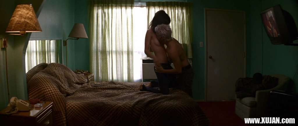 Olivia Wilde exposing her nice big boobs and fucking with some guy in nude movie - Photo #1420211