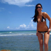 Olivia Munn looking hot and nice on her private sexy photos