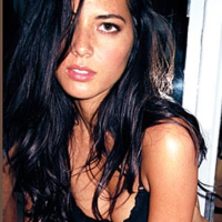 Olivia Munn nice boob cleavage in white bra
