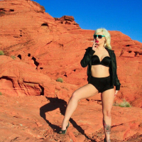 Pics of Lynn Pops getting hot outside