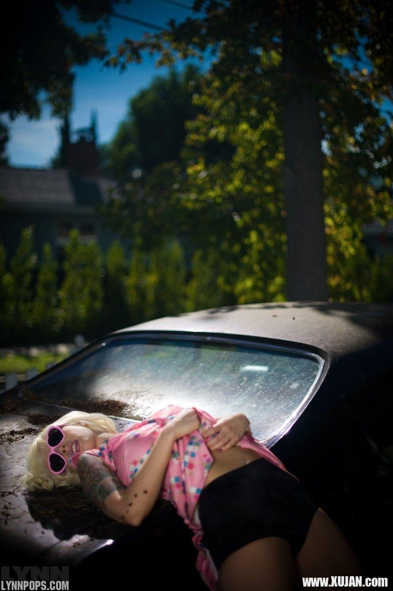 Pictures of teen hottie Lynn Pops being a hot pinup outside - Photo #1425553