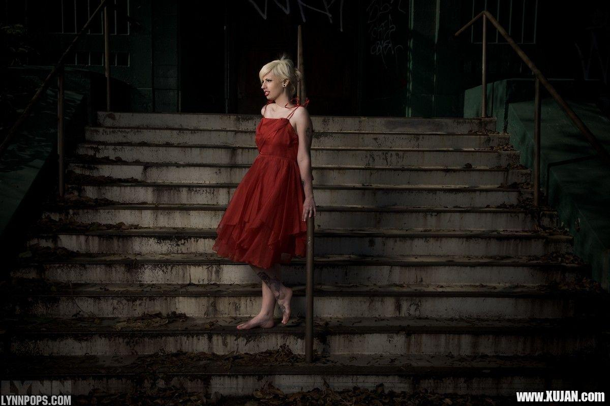 Pictures of Lynn Pops teasing in her dress - Photo #1425893
