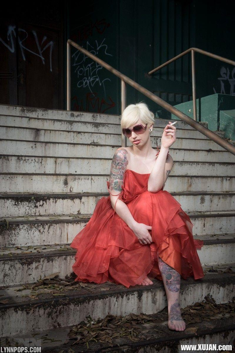 Pictures of Lynn Pops teasing in her dress - Photo #1425897