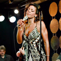 Lets Jerk Off Over Nicole Henry Jazz Singer