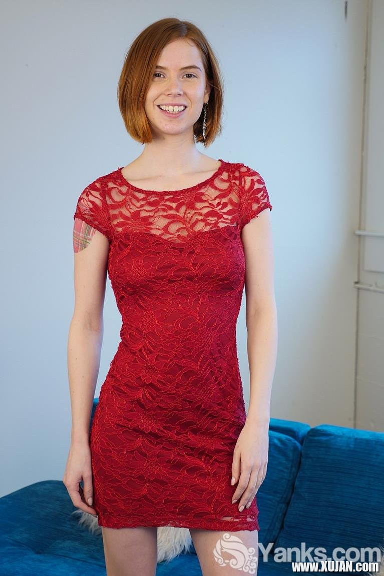 Redhead Pepper Hart likes playing with her Cunt - Photo #1445011