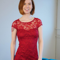 Redhead Pepper Hart likes playing with her Cunt
