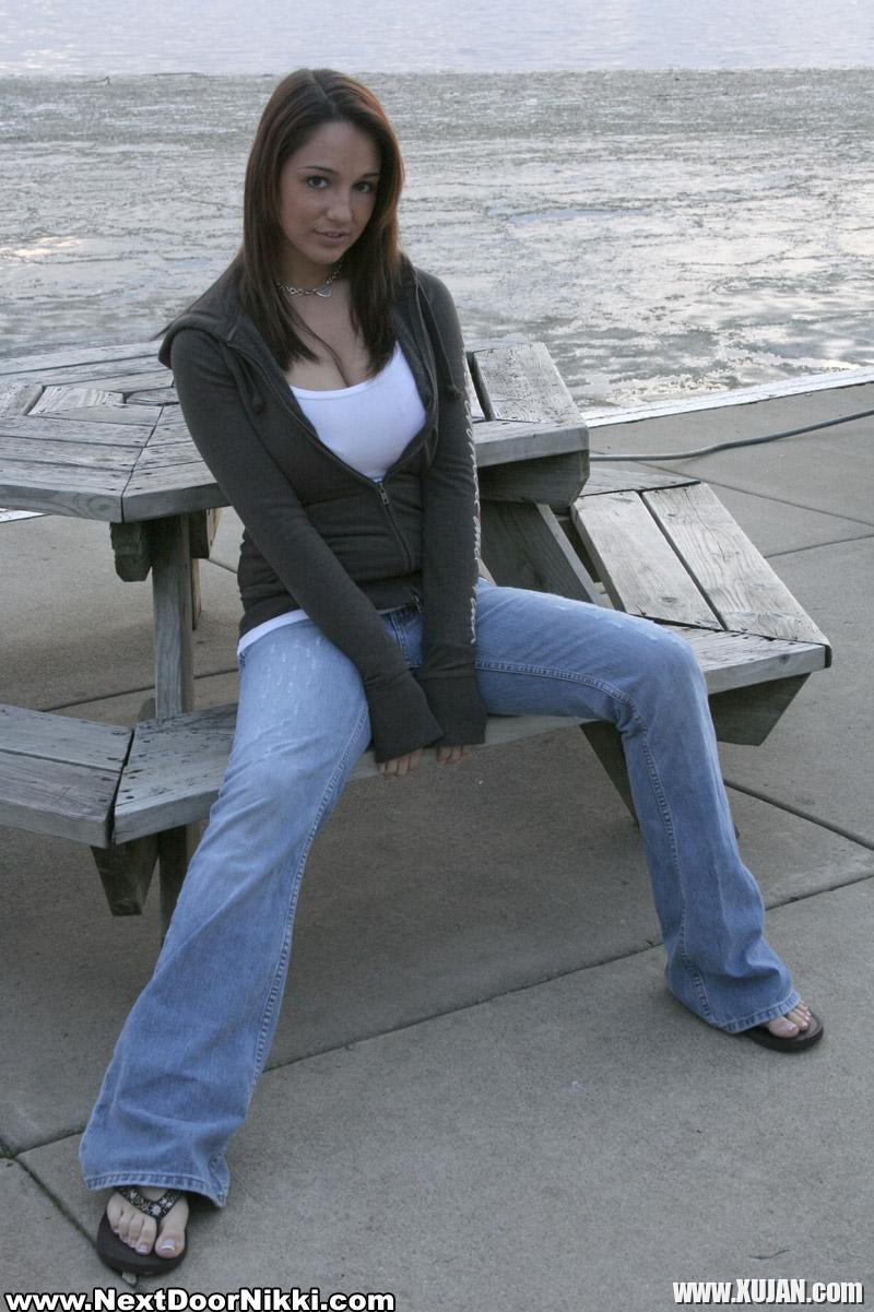 Next Door Nikki showing off her cleavage at the beach - Photo #1447141