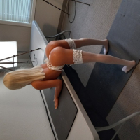 Cameron getting in position for her first anal fuck