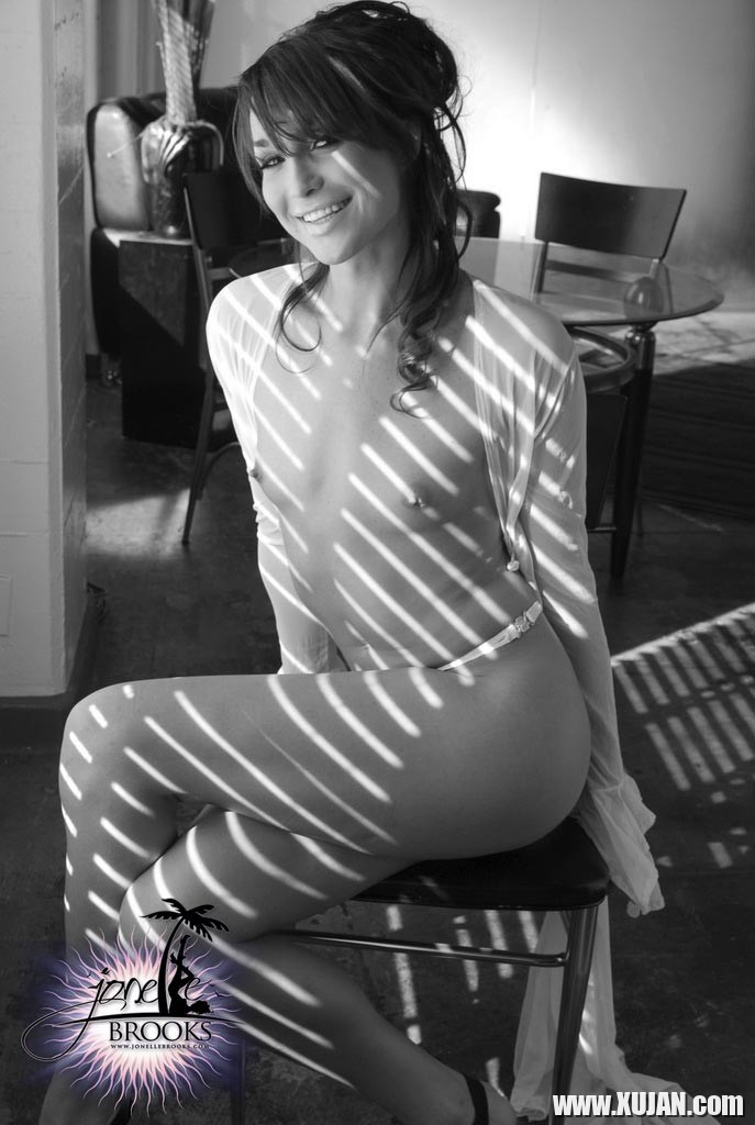 Hot tranny Jonelle Brooks in a beautiful BW pictorial - Photo #1460213