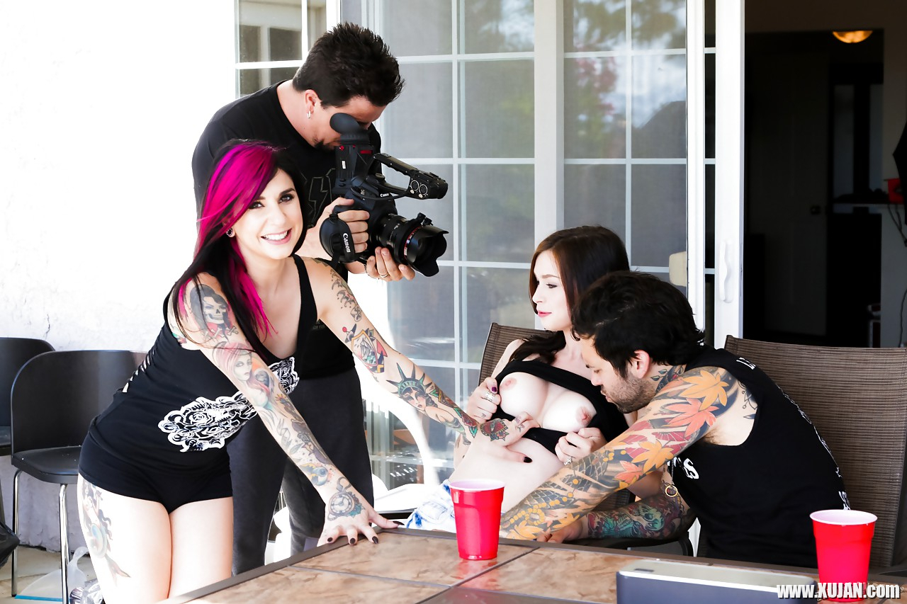Tattooed dark haired slut in short skirt gives hot handjob during threesome - Photo #1465640