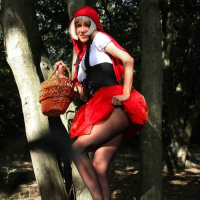 Kinky Red Hat blonde Lily Wow in sexy black pantyhose
