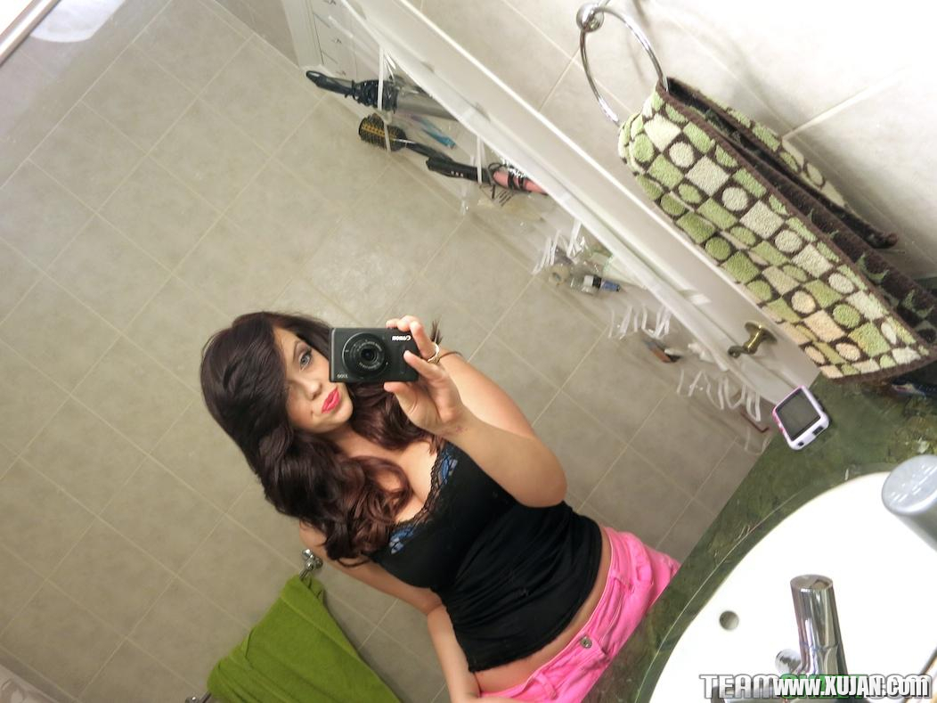 Ryan Smiles takes some pics of herself and then rides a cock POV - Photo #1472517