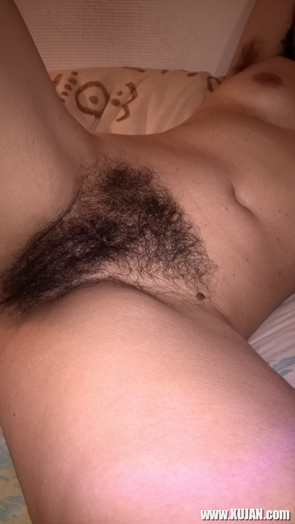 Horny Hairy Milf Bush Big Black Labia - Photo #1479982
