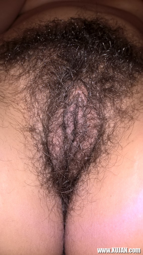 Horny Hairy Milf Bush Big Black Labia - Photo #1479985