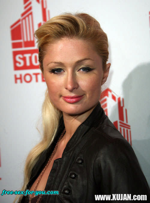 Paris Hilton showing her white panties upskirt paparazzi pics - Photo #1480291
