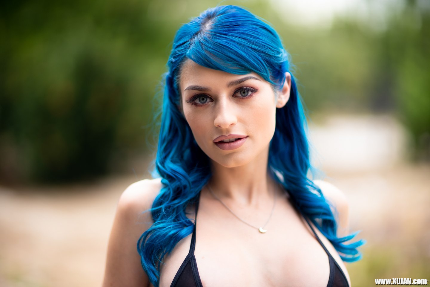 Kinky girl Jewelz Blu strips and spreads wide - Photo #1482213