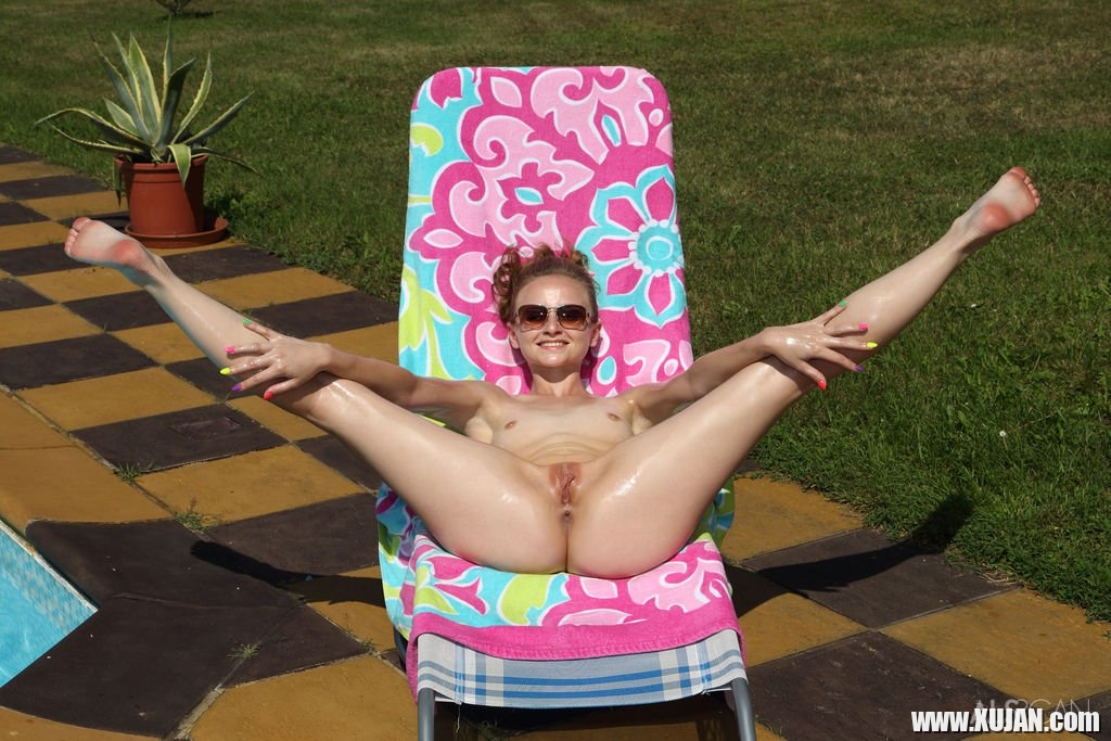 Smoking hot Lady Bug posing Naked by the Pool - Photo #1495397