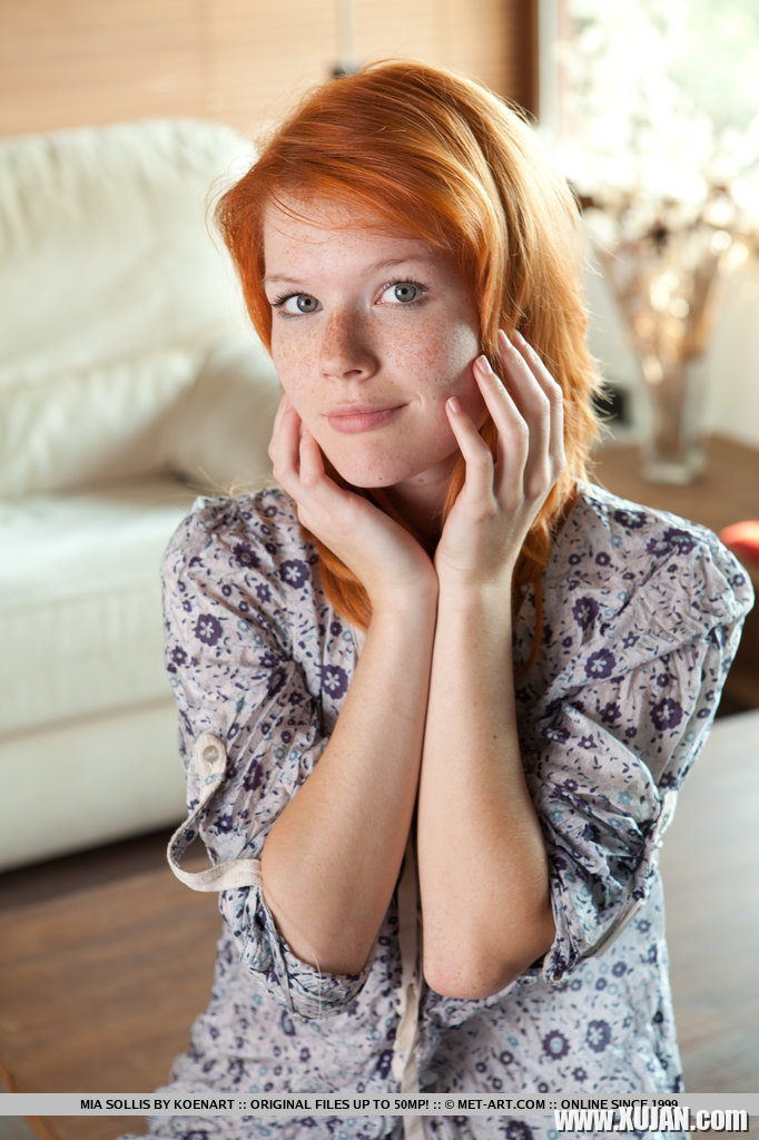 Freckled redhead Mia Sollis unveiling perky teen tits and shaved vagina - Photo #1496680