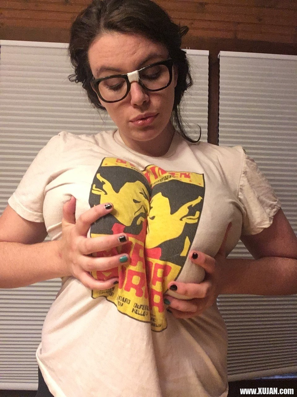 Lovely Lilith seductively plays with massive Boobs - Photo #1498725