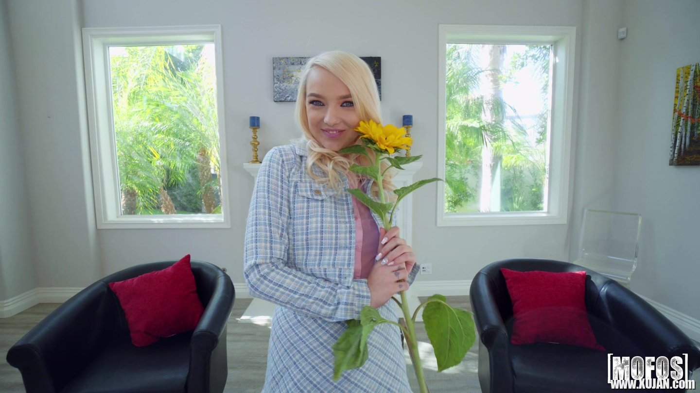 Cute Blonde Carmen Callaway pumped with a Dick - Photo #1510484