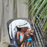 Britney Spears caught in blue bikini