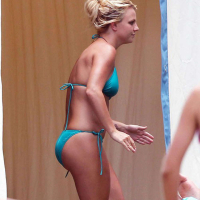 Britney Spears exposing fucking sexy body and hot ass in blue bikini