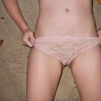 Blonde teen Kenze Thomas wants to have some fun at a beach after hours