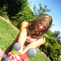 Amateur coed girlfriend Carmen McCarthy spreads her long legs