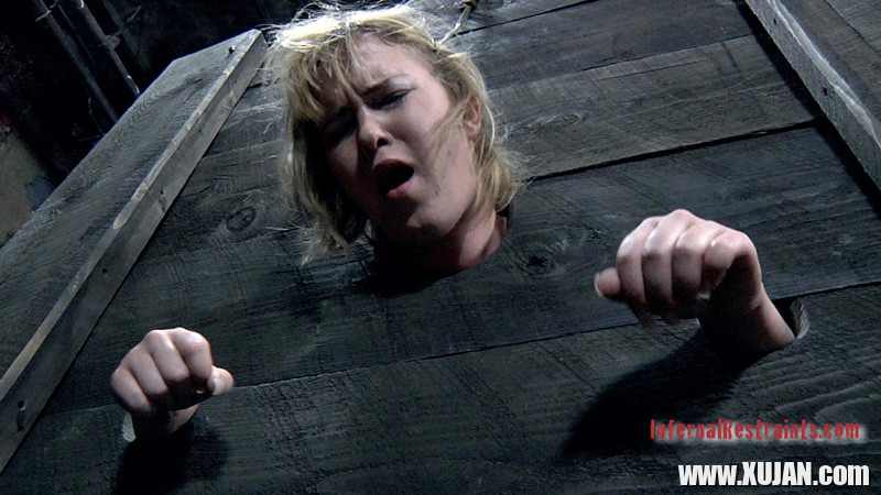 Sasha Knox is under the impression that she has rights so PD and - Photo #1526268