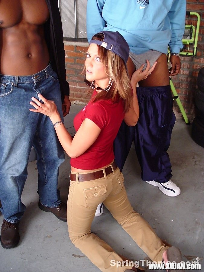 Spring Thomas gets creampied and facialed by black dudes - Photo #1537071