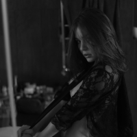 Lily Chey gets nude and reveals beautiful sexy Bod