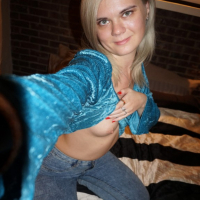 Im experienced and horny come watch me