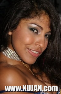 La belle latine Laurie VARGAS - Photo #1558545